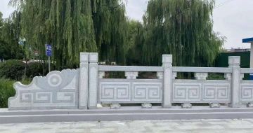 平凉 芝麻灰桥栏杆、河道栏杆安装效果