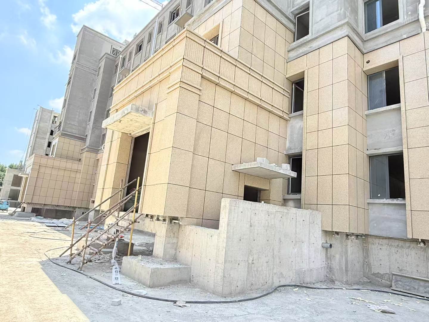 平凉 黄金麻干挂，工地实拍