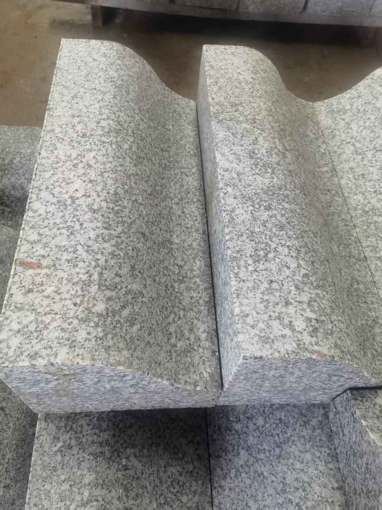 平凉芙蓉白S型拉丝面路沿石