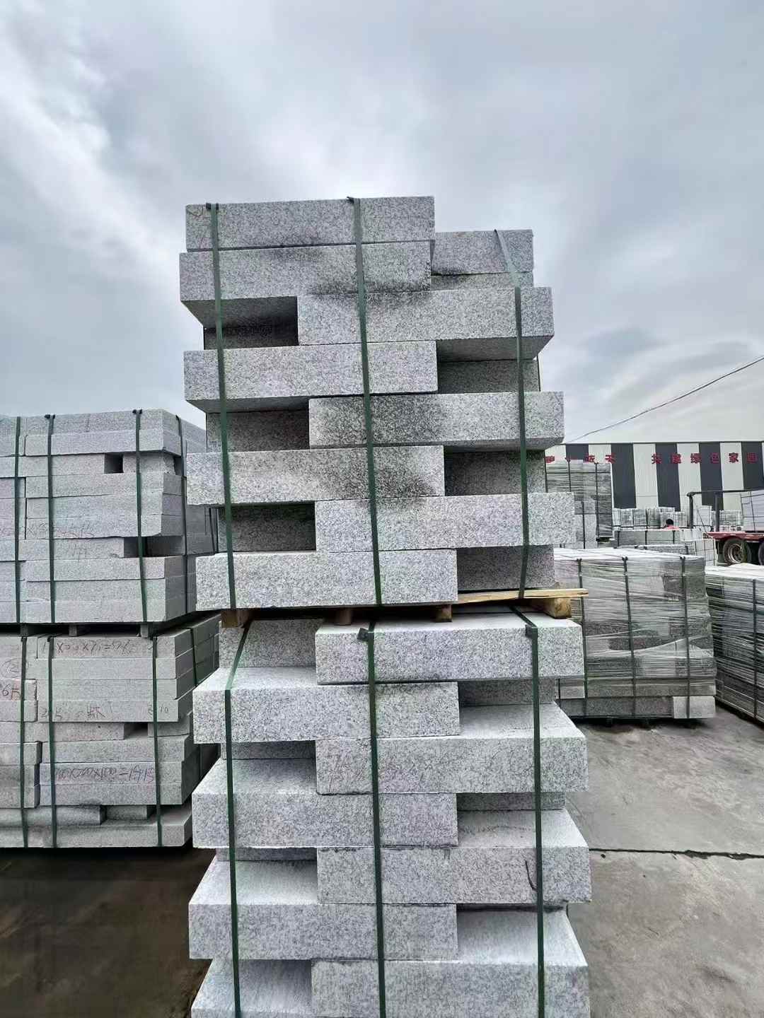 平凉 芙蓉白路沿石