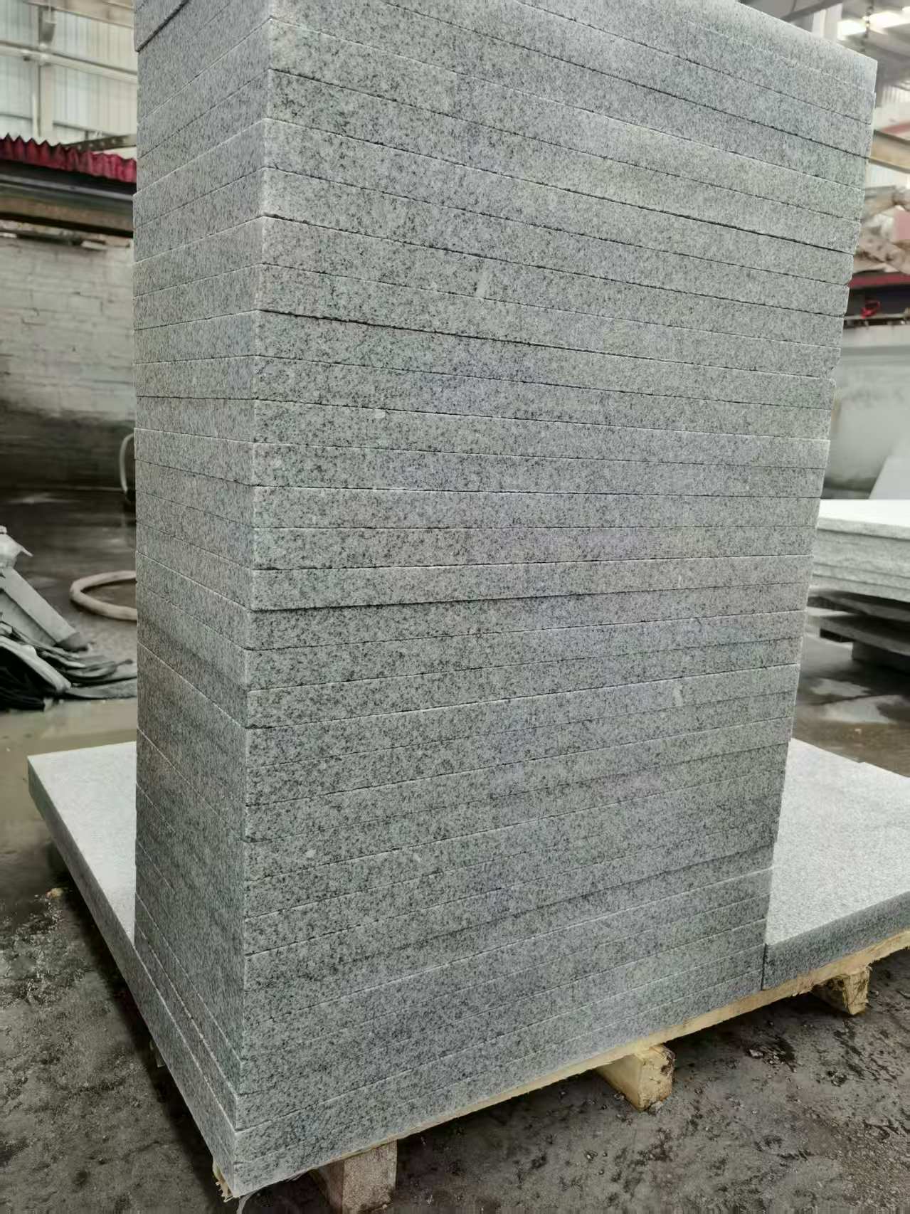 平凉 花岗岩 地铺成品300*600，尺寸标准、厚薄均匀